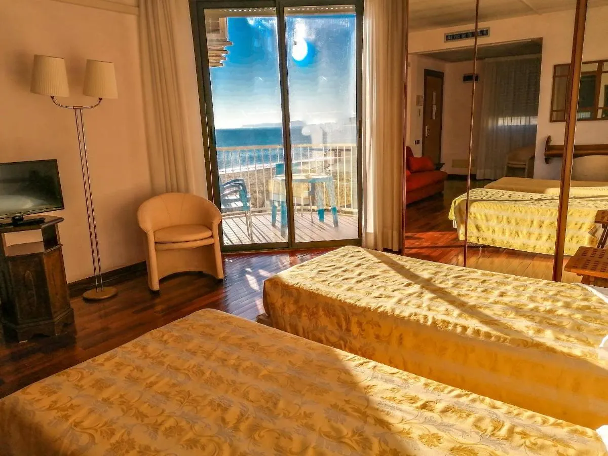 Hotel Sirenella Mele