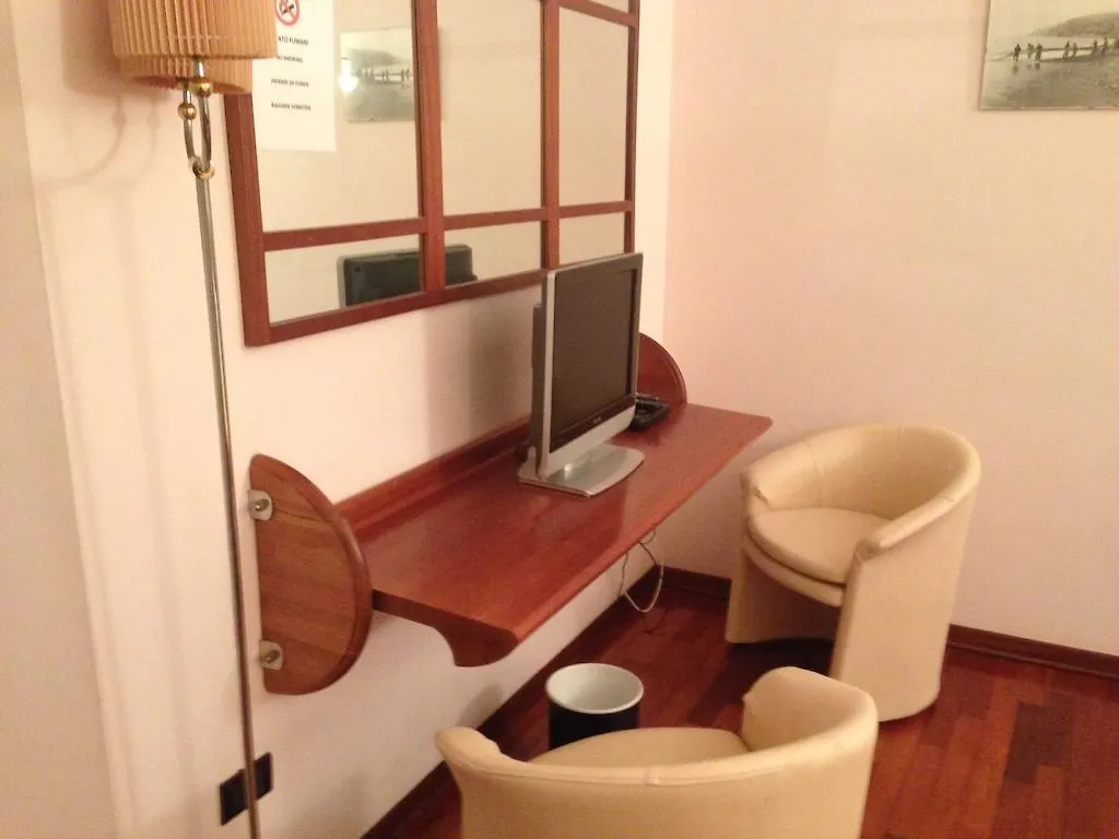 Hotel Sirenella Mele